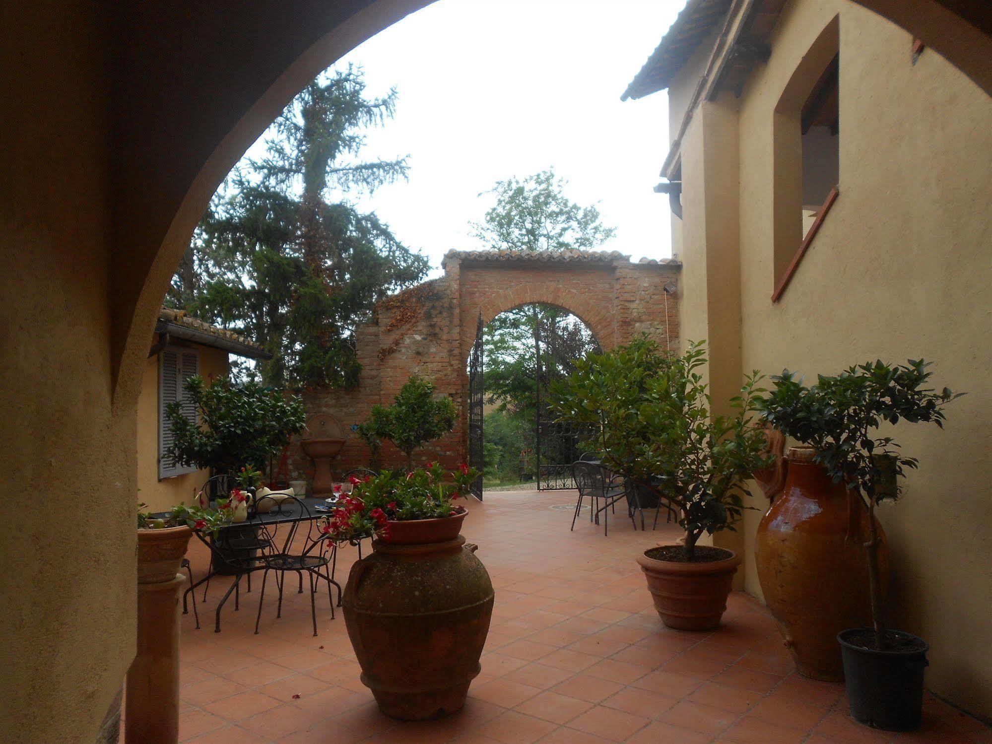 Il Colombaio, Siena -Appartamenti E Camere- Isola d'Arbia Exterior foto